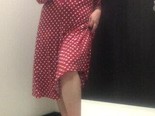 courtesananna dark haired babe fucks pussy