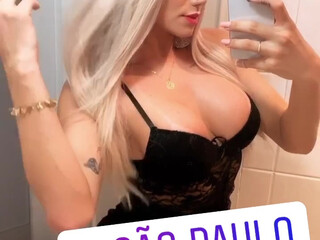 agathalira runet wriggles in front of webcam