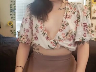 svnflowerqueen gorgeous ladies twirl tight ass