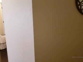 svnflowerqueen fucks herself in pink dildo