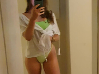 sarahwxpfree  Slim slut