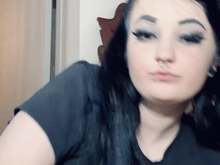 princessxxxpeacefree naughty fat lady is fondling saggy boobs