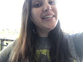 nancymiami  gorgeous babe furiously fucks pussy