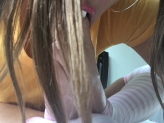 missmeforever young bitch masturbates pussy