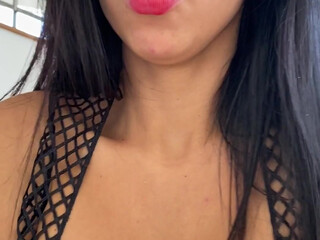 malyia played with tits