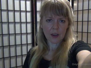 msjamiefoster Lovely curvy