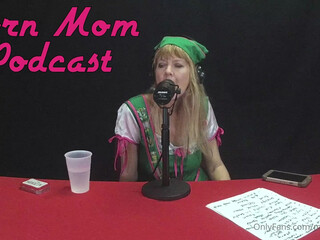 msjamiefoster dark chick seduces with big shapes