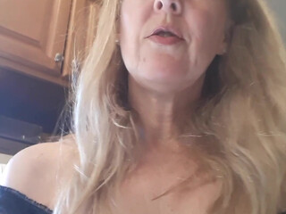 msjamiefoster shy young lady fingering sex toys