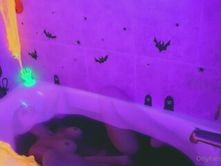 izzy xx playfully tease tongue