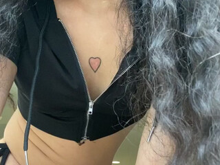 barbiefaceky fucks in home video