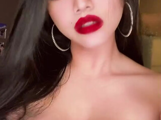 ariaboobie girl with a beautiful body performs a striptease