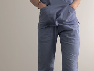 alluring naughty brunette seduces with big booty