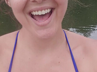 sadieholmes online show January 2020