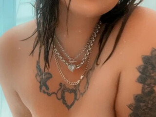 mikki951 charming slut fucks both holes