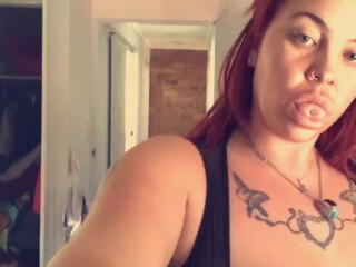 mikki951 whore chick caresses shaved cunt