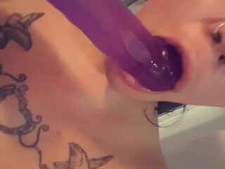 mikki951 busty bitch jumps on phallus