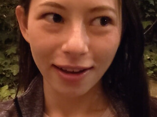 elfgirltalia and finally decided to jerk off her shaved pussy