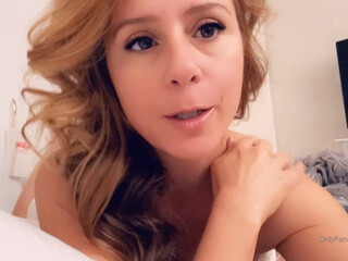 sweettonii fierce handjob with effect