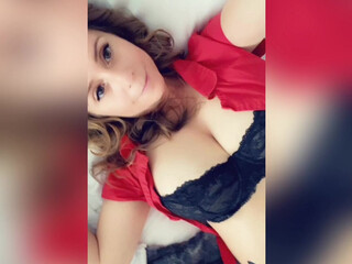 sweettonii lush ass shows its shape