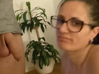 nukinov gorgeous bitch chatting in fries