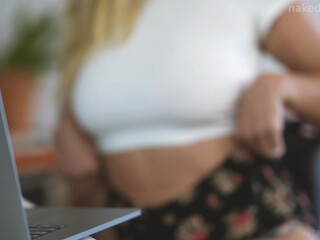 nakedbakers fierce handjob with effect