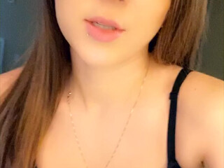 calliemurphy black haired babe puts big tits