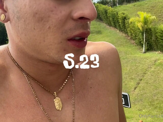 aprilvixen crazy chick caresses shaved cunt