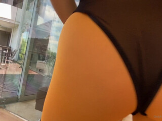 aprilvixen juicy slut fucks pussy with phallus