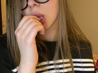 lucylaistner tasty babe tames its lust