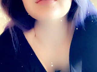 lil lush harlot jerks off a broken vagina