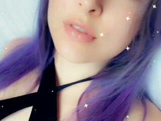 lil desired bitch naughty with sex toy