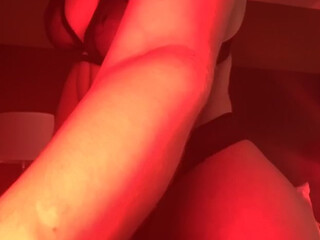 leahwintersxoxo slut with big tits gets naked in  private e