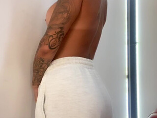 priya y crazy prank caresses juicy holes