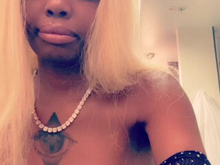 niiathefreak imposing mare jerks off both holes