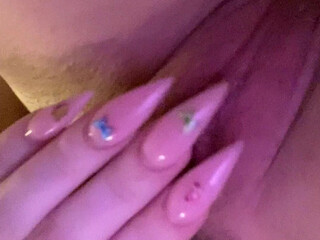 melodyparker69 loves to put fingers in forbidden places