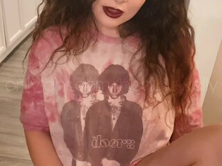 heatherkelly hot female riding a sex toy