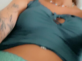 hempresskc sexy nipple