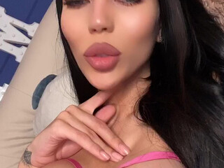 iammery awesome bitch seduces with beautiful forms