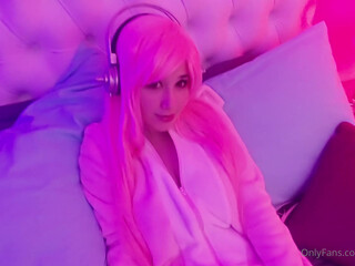 eroticdoki cute chick cool teasing the vagina