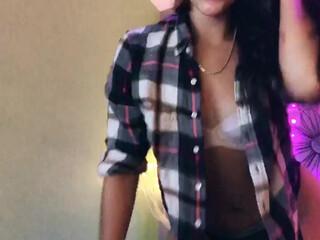 codilake Piquant female