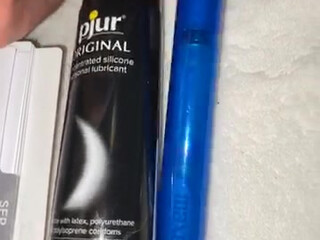 codilake juicy bitch caresses the clitoris