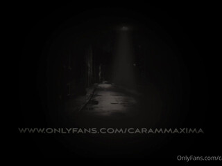 carammaxima busty latina masturbates with a pussy