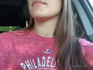 alexandralexilee vicious bitch tightly stretches her pussy