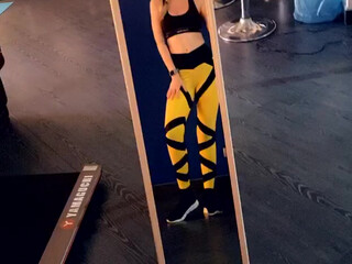 Sia Siberia incredible bitch shows off her delicious ass.