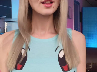 Sia Siberia cutie whore fucks vagina hard