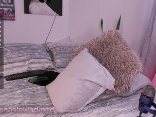 _sweet_hanna_ beautiful model seduces with big booty