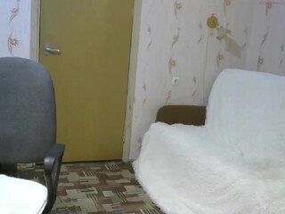 reneziice Wet brunette