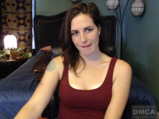 maizy_mae naughty female caresses shaved cunt