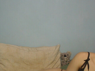 annaxnasty gorgeous babe took off her panties and bra