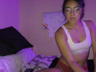 annabellebbyy wet nipples